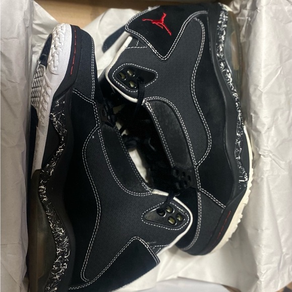 I purchased this item from the Nike Store. This Shoe is too Small. - Picture 6 of 7